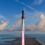 SpaceX will attempt to catch the Starship on the next flight, aiming for a rapid increase in cadence