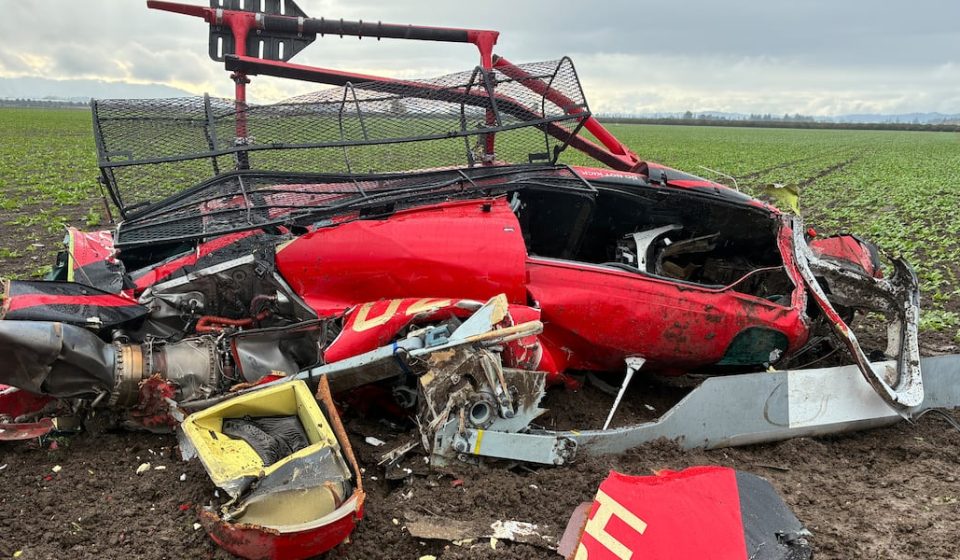 3 people killed in helicopter crash near McMinnville airport