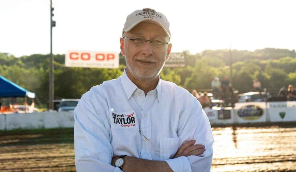 Tennessee senator admits to sending unsolicited nude photos, calls them ‘youthful indiscretions’ Tennessee senator admits to sending unsolicited nude photos, calls them 'youthful indiscretions'