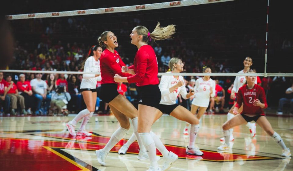 Jackson shines and Flynn becomes No. 1 Nebraska volleyball wins 3-0 at Maryland