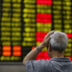 Asian stocks fall as oil soars and yields weigh; Samsung declines despite record profit By Investing.com
