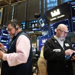 US stock futures hold steady as AI spending, Fed rate concerns weigh By Investing.com
