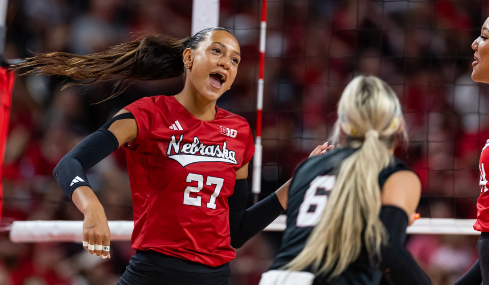 Nebraska volleyball defeats Michigan in four sets