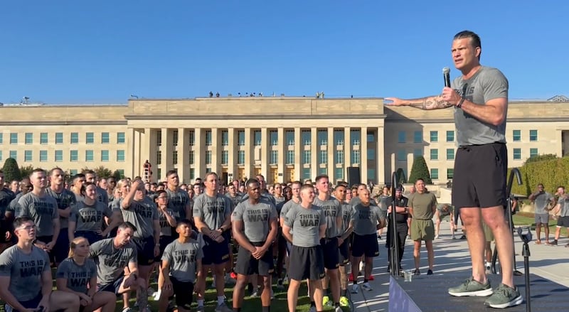 Pentagon Pete Hegseth wildly mocked for desperate jogging