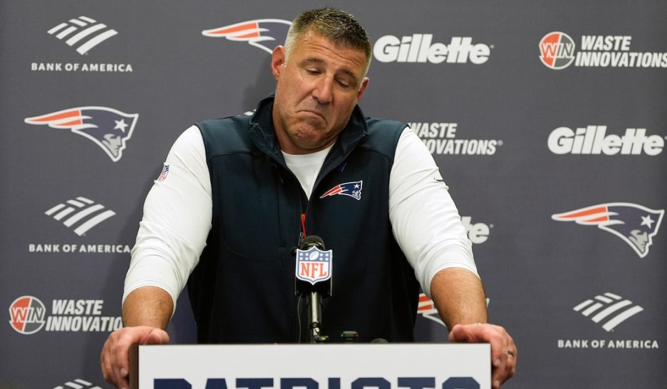 Vrabel Trolls CJGJ in Viral Video After DB Says Patriots 'Didn't Do Better Than' Bills in Win