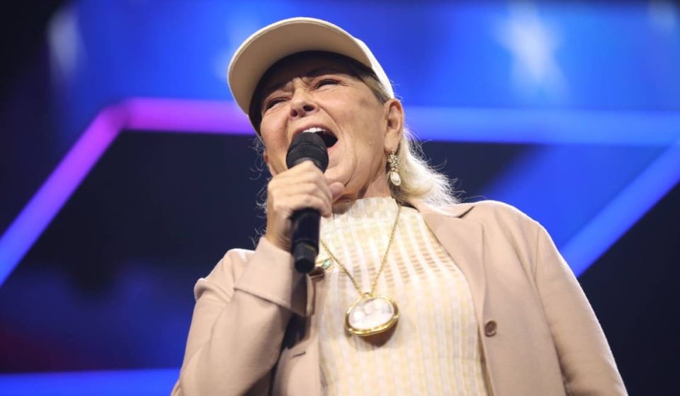 Roseanne claims she lost control of her show before tweeting