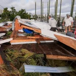 2 dead and hundreds of thousands without power as Storm Isaias sweeps inland