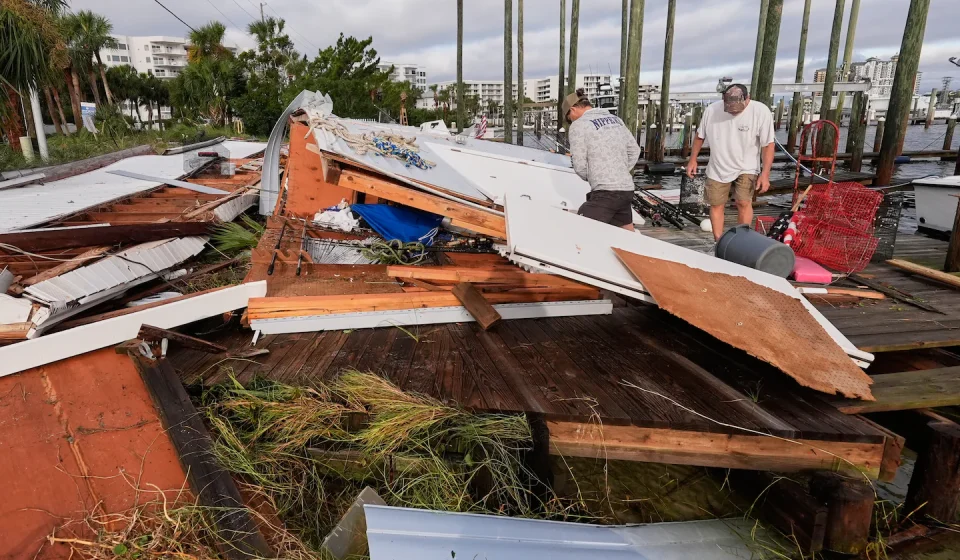 2 dead and hundreds of thousands without power as Storm Isaias sweeps inland