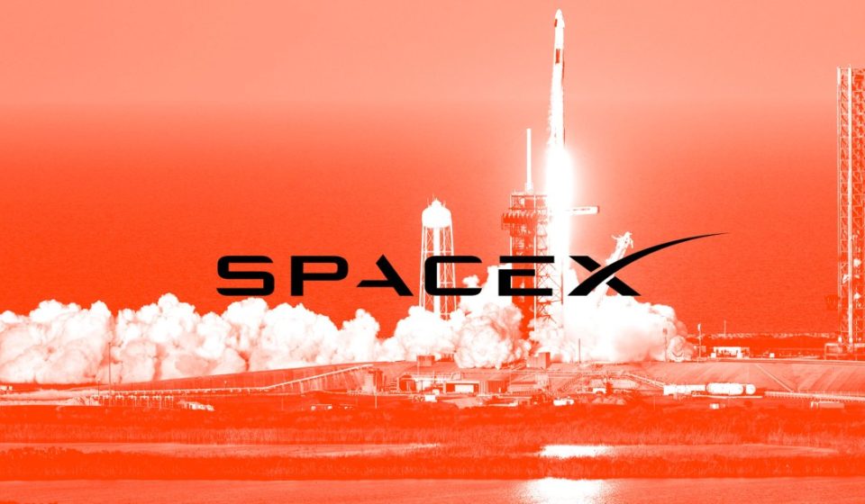 SpaceX announces plans to become a “major mobile operator”
