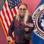 Joni Mitchell sworn in as a US citizen