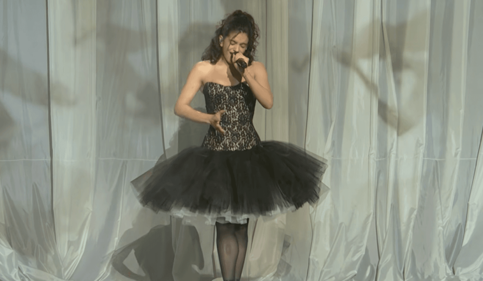 Watch Rosalía Perform “Reliquia” En Pointe on SNL