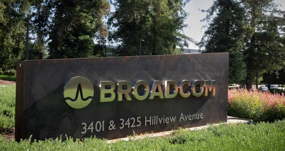 Broadcom Stock and Macom Upgraded on AI Data Center Business