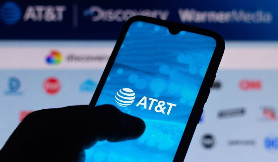 AT&T Stock: AT&T Achieves Best Views Amid Online Wireless Subscriber Growth