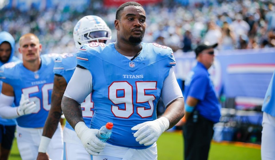 Jordan Elliott released by Titans after pulling gun in parking lot, says coach Robert Saleh Jordan Elliott released by Titans after pulling gun in parking lot, says coach Robert Saleh