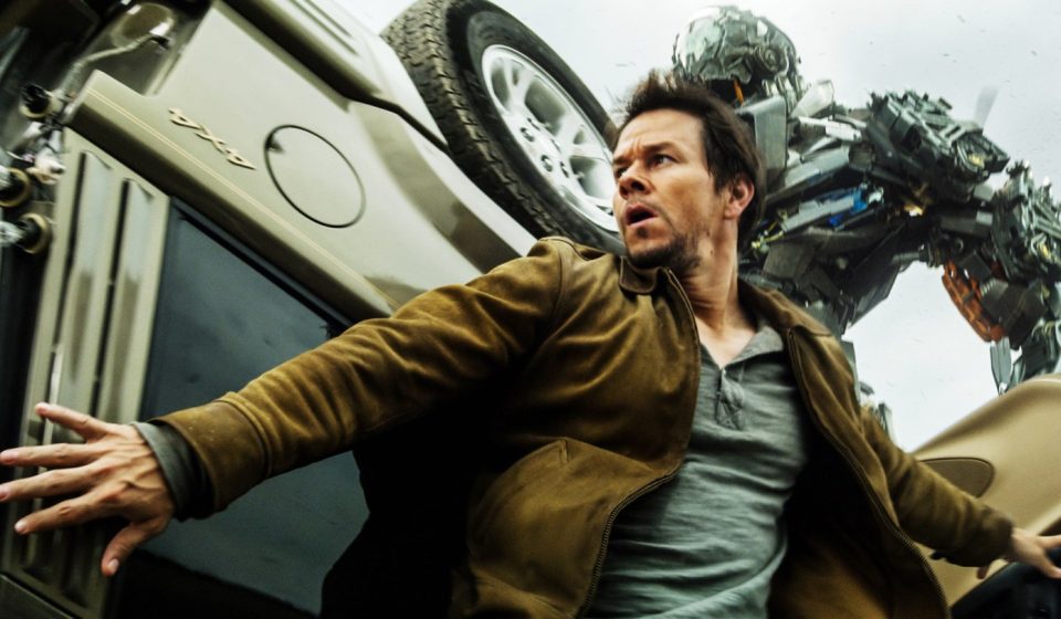 Steven Spielberg returns to the Transformers franchise; Michael Bay will direct