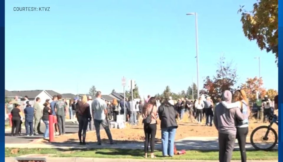 At least 2 injured, suspect dead after Bend police respond to shooting at Silver Rail Elementary School