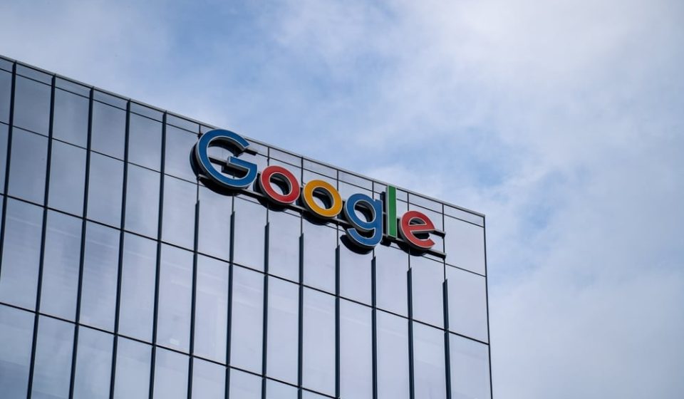 Google Stock Plunges 12%, Joe Carlson Calls Shares Cheap - Alphabet (NASDAQ: GOOGL)