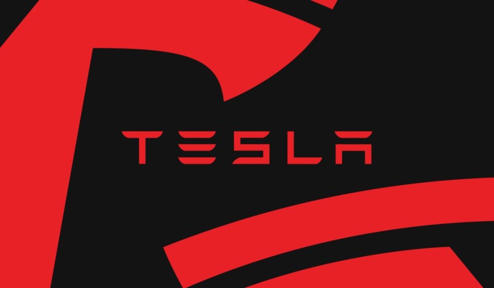 Tesla driver using fully autonomous driving hits, kills man crossing I-80