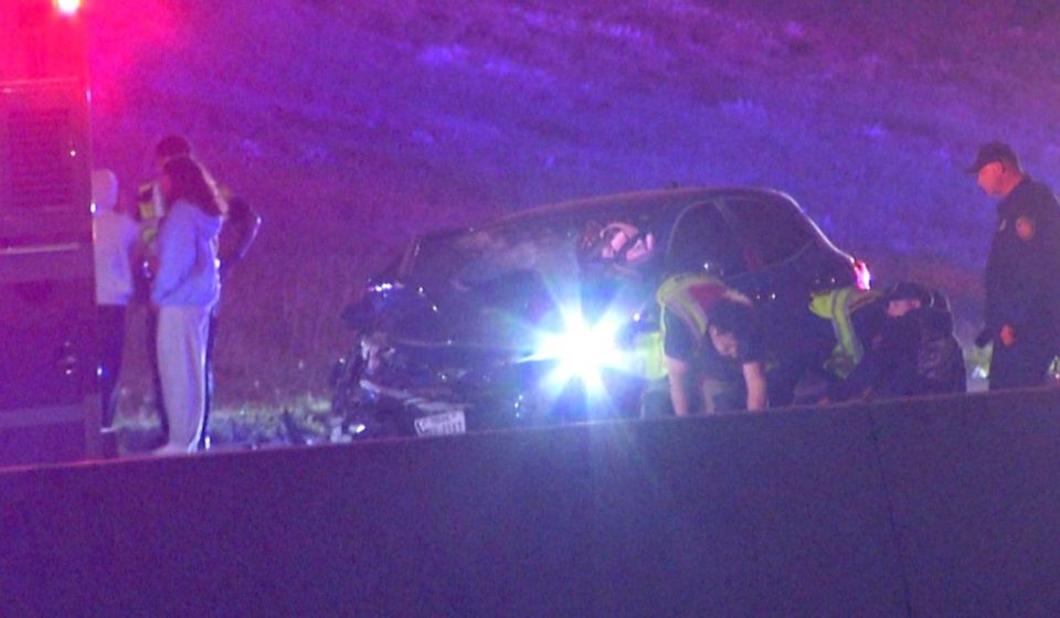 18-year-old woman killed after getting out of disabled car on US 281, police say