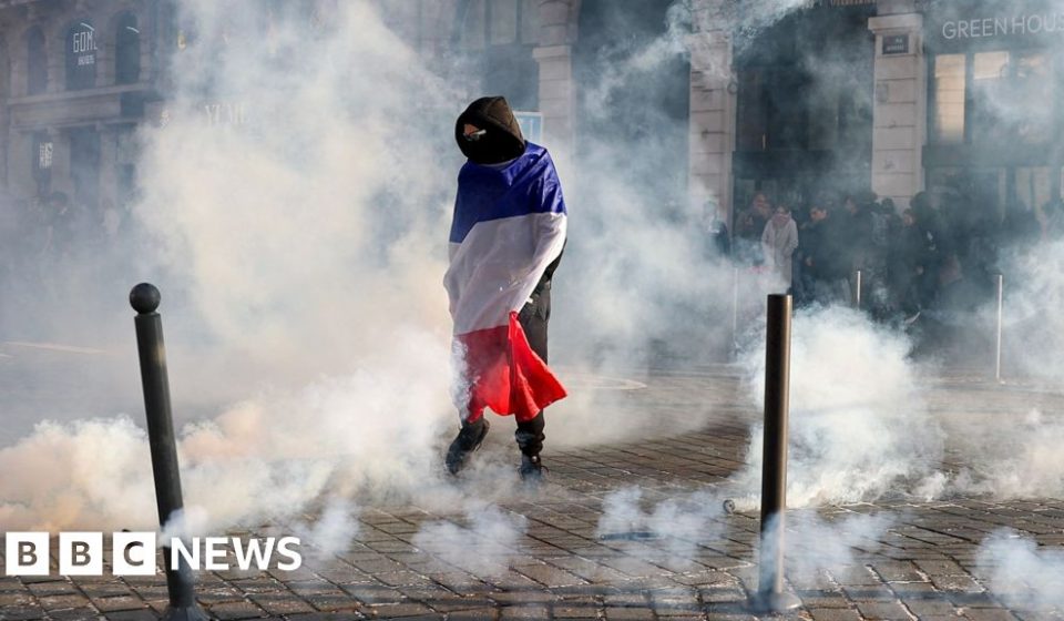 Macron accuses foreign leaders of exploiting French riots for political ends - BBC News Africa