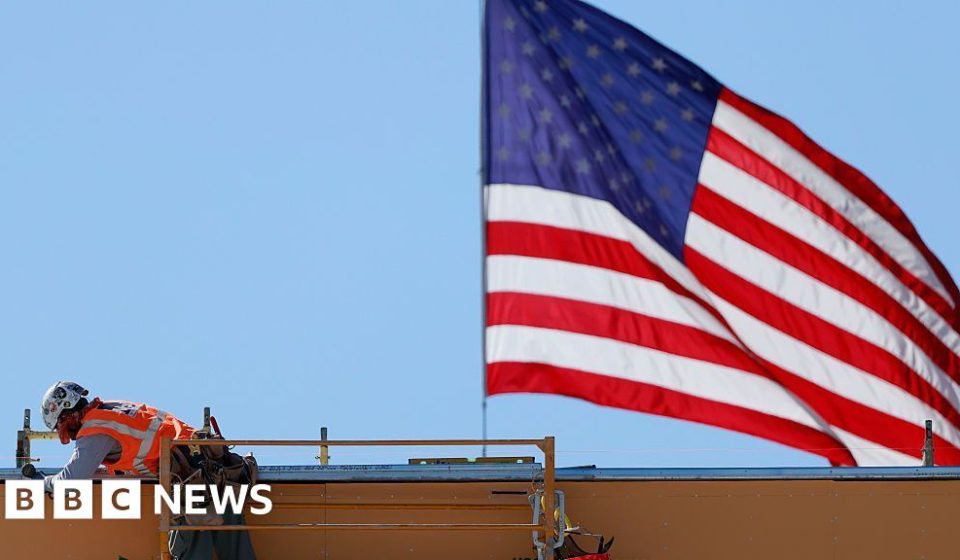 US job market sees sharp slowdown ahead of midterm elections - BBC