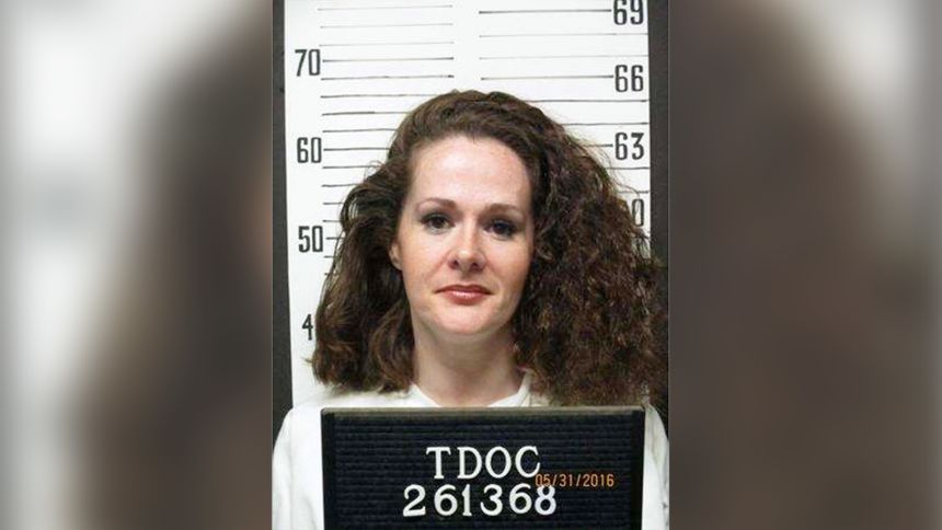 Execution staff feared IV site had ‘exploded’ during attempted execution of Christa Pike Execution staff feared IV site had 'exploded' during attempted execution of Christa Pike