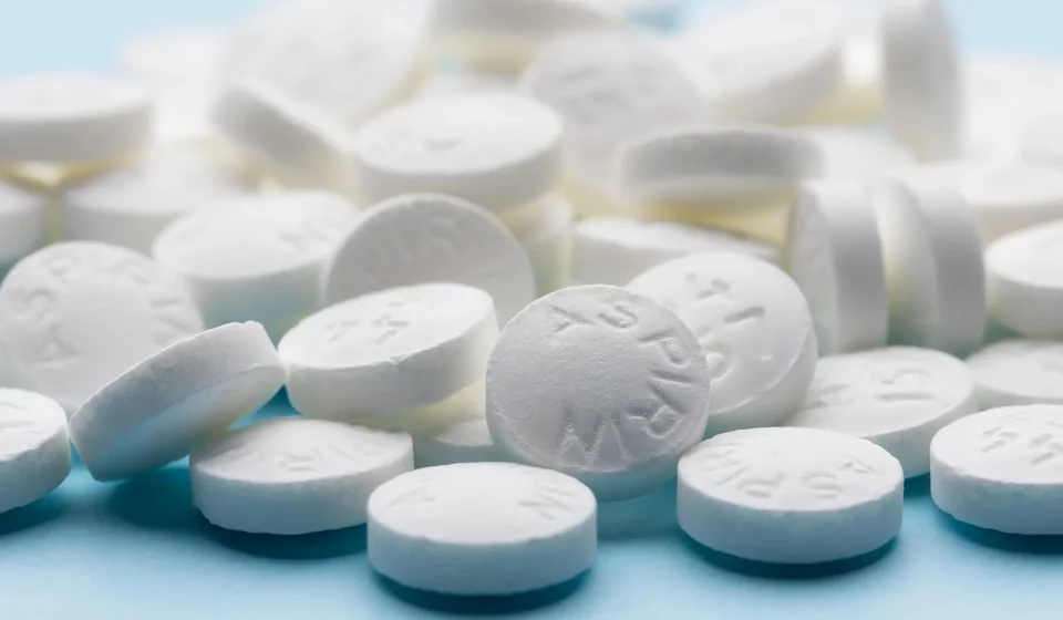 Low-dose aspirin linked to 70% reduced risk of dementia, but there’s a catch Low-dose aspirin linked to 70% reduced risk of dementia, but there's a catch
