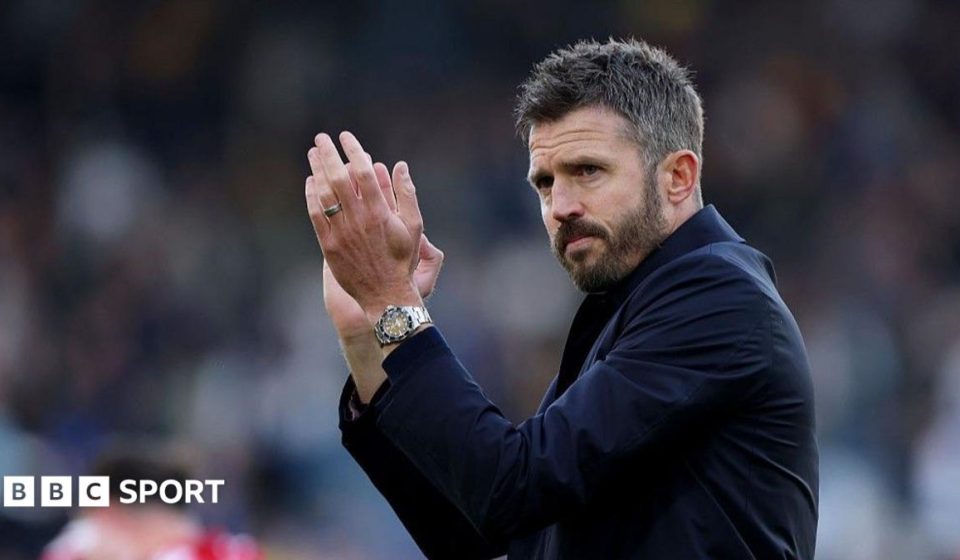 Can Michael Carrick and his headphones silence the noise around Man Utd?