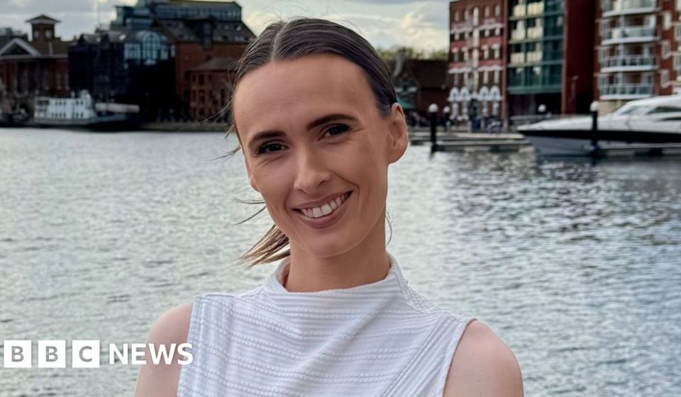 I have a condition that people are too embarrassed to talk about - BBC
