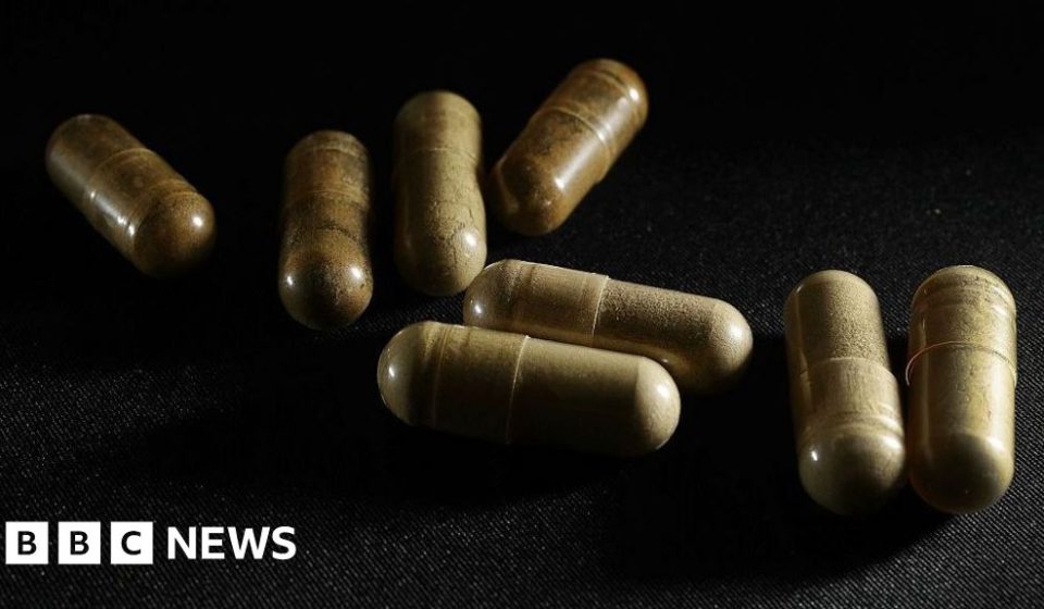 Father and son tobacco store workers arrested following alleged kratom deaths of Mississippi students - BBC