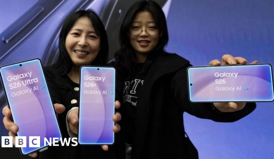 AI chip boom pushes Samsung profits to $80 billion - BBC