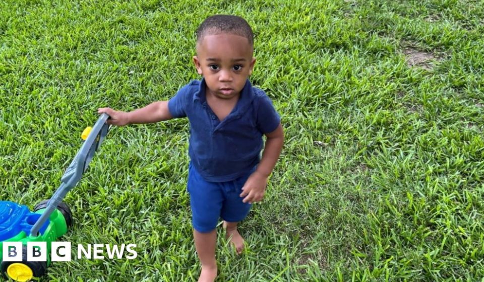 Bodycam clip released during fatal police shooting of 1-year-old Mississippi child - BBC News Africa