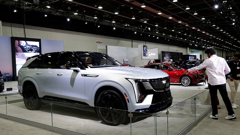 General Motors plans ‘eyeless’ driving technology for trucks and SUVs General Motors plans 'eyeless' driving technology for trucks and SUVs