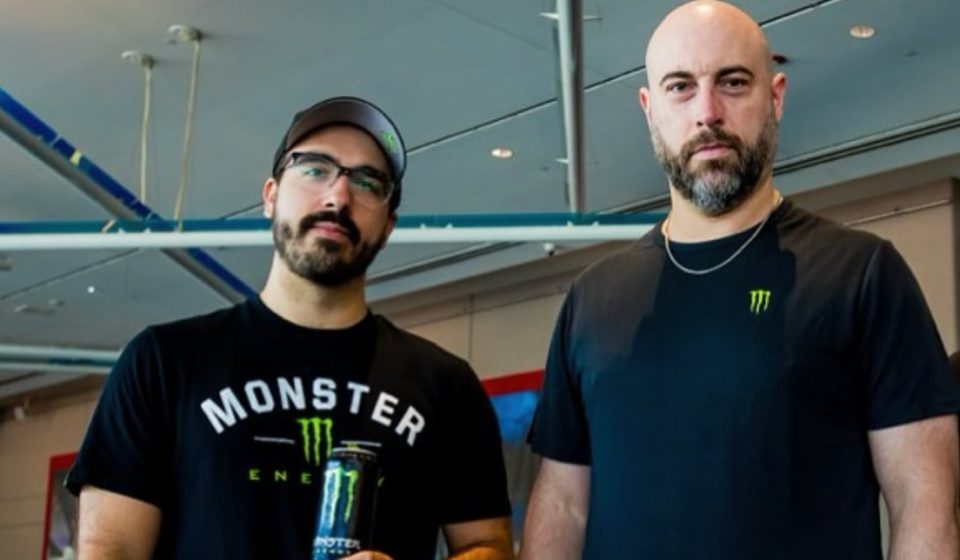Call Of Duty commentator quits league after revealing he was dating co-commentator's ex-wife