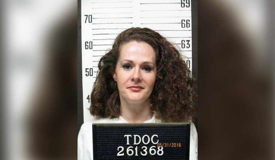 Christa Pike on ventilator after failed execution attempt in Tennessee: lawyers
