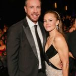 Dax Shepard flirts with Kristen Bell while complimenting women