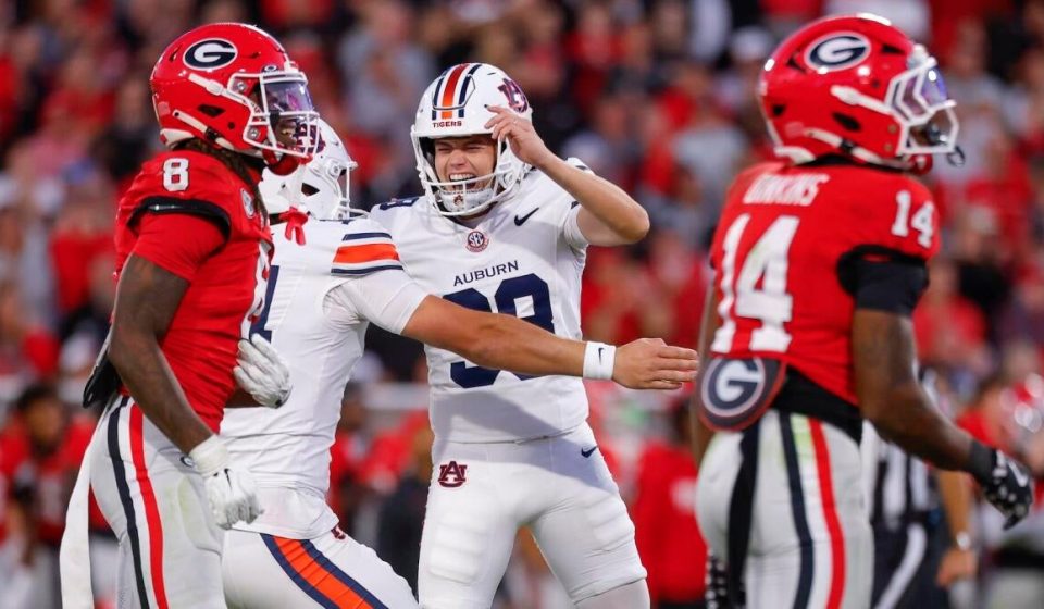 Coaches Poll Top 25: Georgia, Alabama and Texas falling; Miami new No. 1 in college football rankings