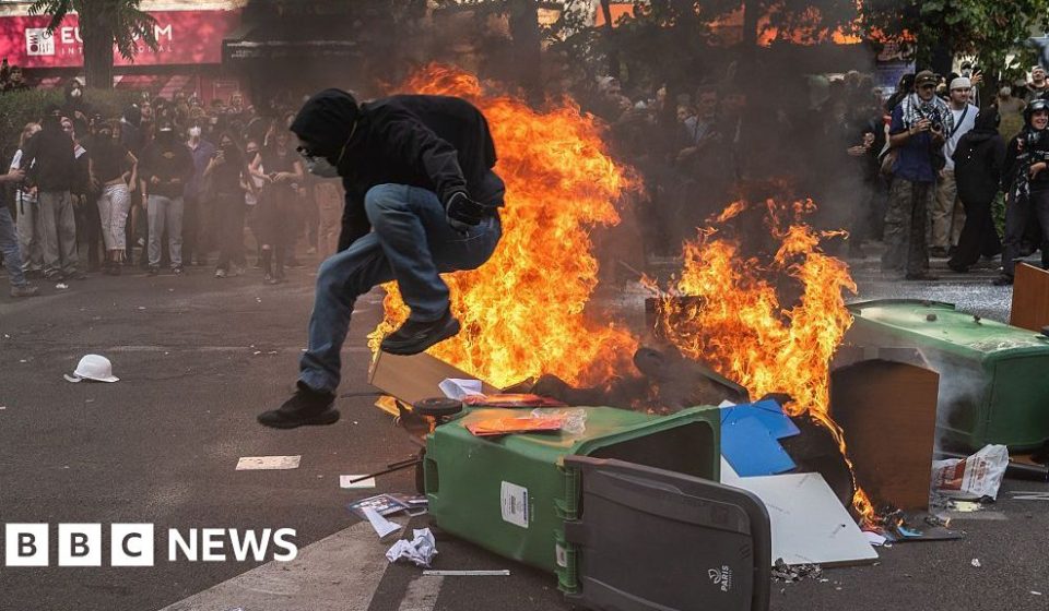 School protests in France do not only concern broken classes