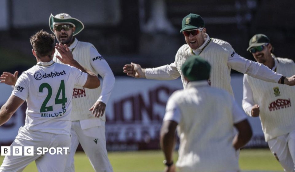 South Africa vs Australia: Hosts win by an innings and 31 runs to level the series South Africa vs Australia: Hosts win by an innings and 31 runs to level the series
