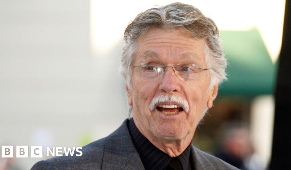 American actor Tom Skerritt, who starred in Picket Fences, Mash and Alien, dies aged 93 - BBC News Africa
