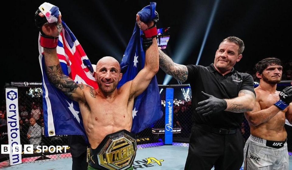 UFC 333: Alexander Volkanovski stops Movsar Evloev for record ninth featherweight title win
