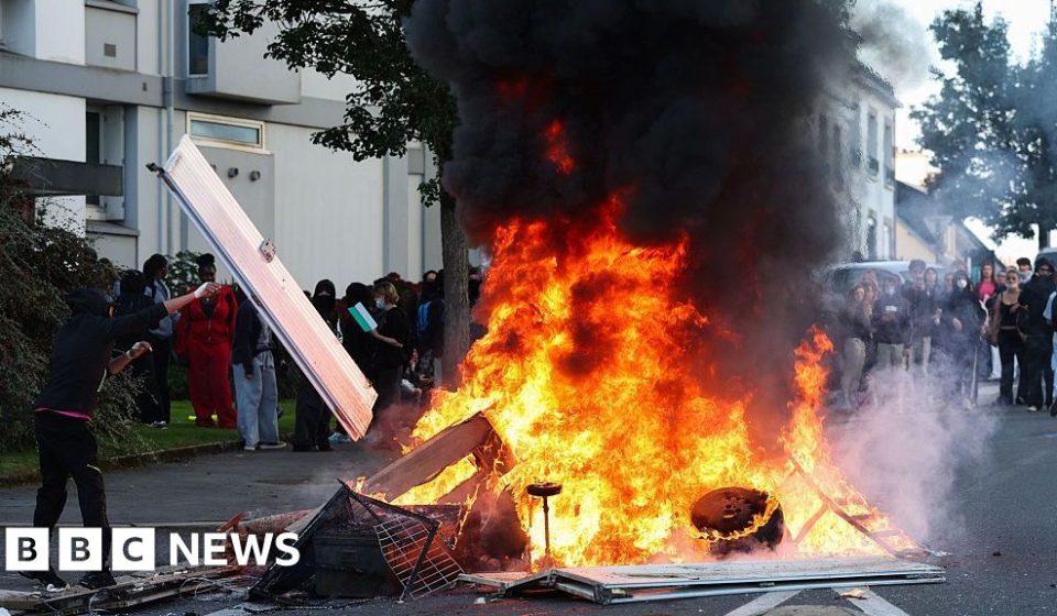 Riot police clash with students as education protests rage in France – bbc.com Riot police clash with students as education protests rage in France - bbc.com
