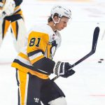 Pittsburgh Penguins team plane returns to airport after Ben Kindel suffers medical episode