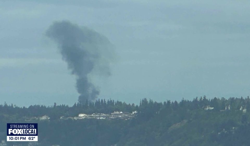 1 dead in plane crash at Paine Field