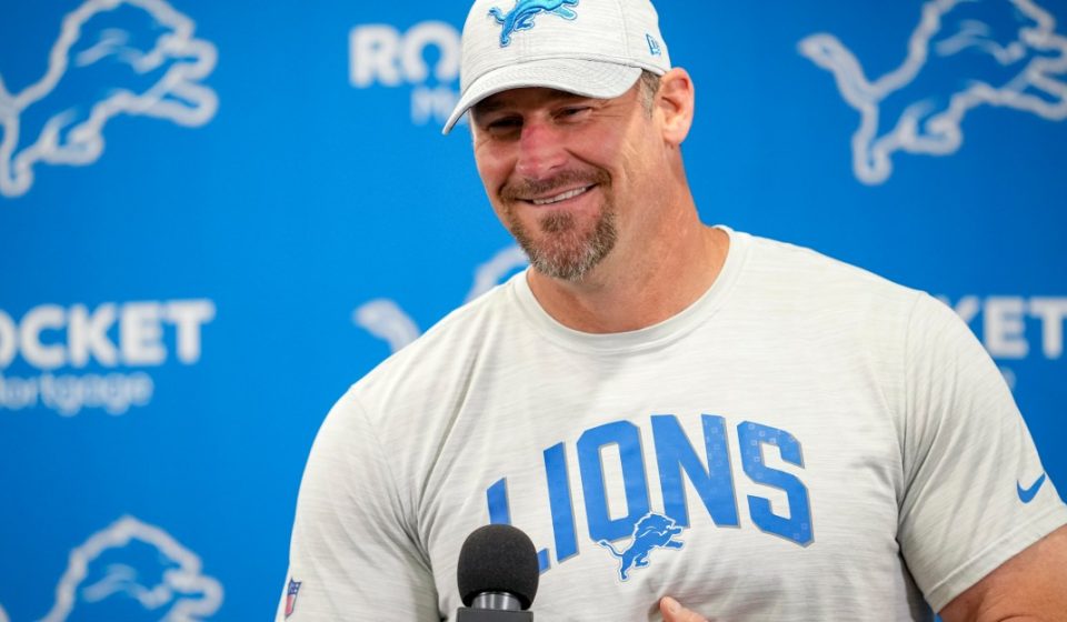 Dan Campbell compares his 4th down philosophy to “Uncle Buck” Dan Campbell compares his 4th down philosophy to “Uncle Buck”