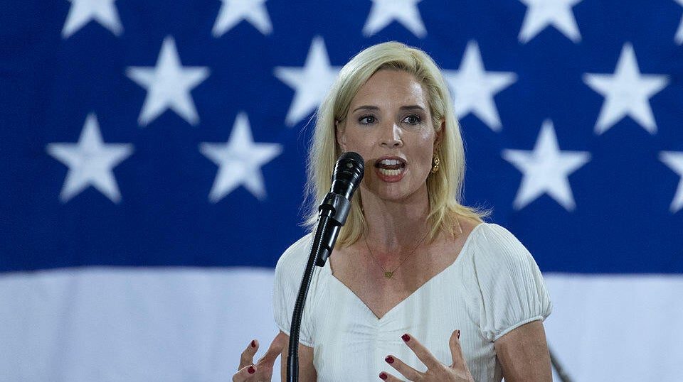 Trump rallying behind Senate candidate Ashley Hinson in Iowa as she vows to fend off White House Trump rallying behind Senate candidate Ashley Hinson in Iowa as she vows to fend off White House