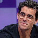 Adam Mosseri says negativity around AI 'will get worse' - The Verge