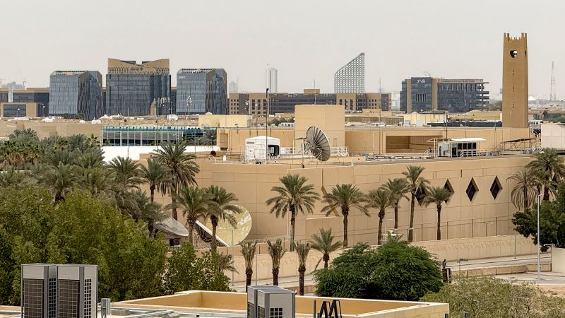 US orders departure of some embassy staff and their families from Saudi Arabia amid Houthi threat