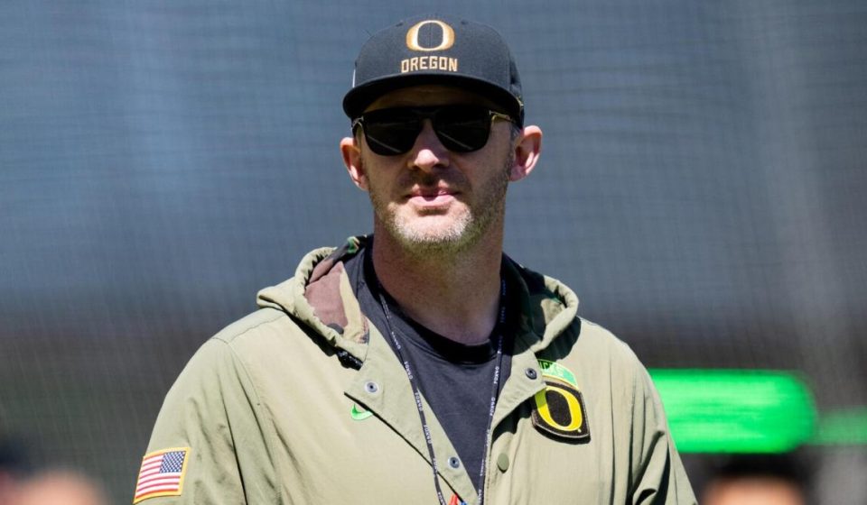 Oregon fires offensive coordinator Drew Mehringer amid continued scoring struggles Oregon fires offensive coordinator Drew Mehringer amid continued scoring struggles