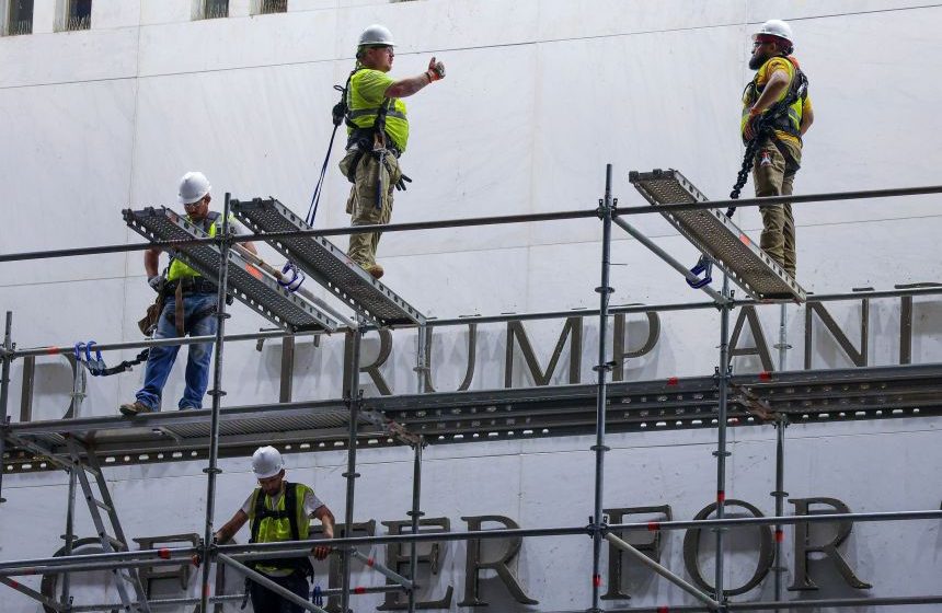 Pledges to the Kennedy Center fell more than 100% within months of Trump's name being added, internal documents show